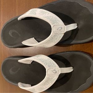 OluKai 'Ohana Beach Sandals